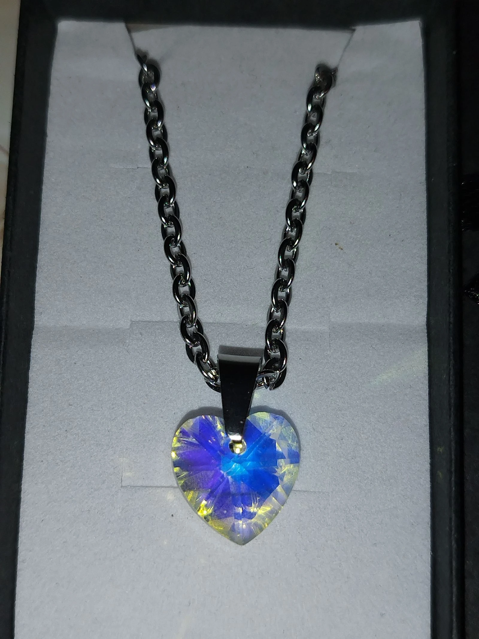 Collier acier inox argenté cœur blanc/multicolore 